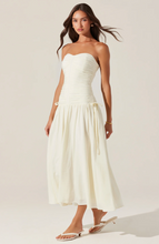 Load image into Gallery viewer, Astr Zori Strapless Dress
